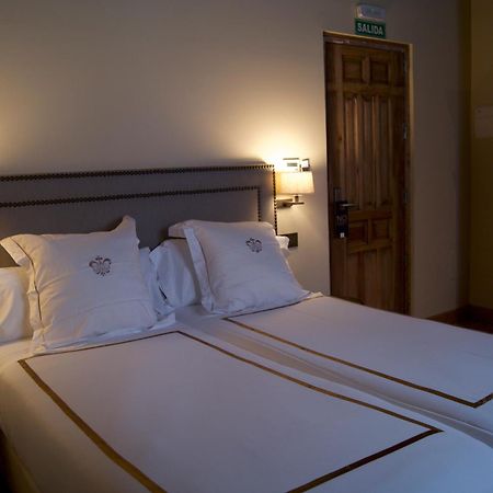 Hotel Boutique Casa Del Comendador Navalcarnero Bagian luar foto
