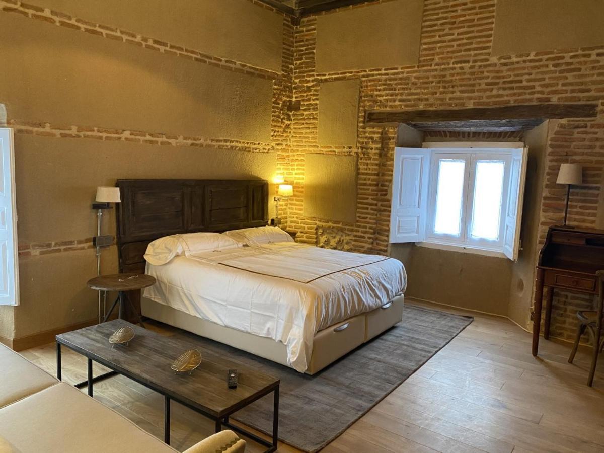 Hotel Boutique Casa Del Comendador Navalcarnero Bagian luar foto