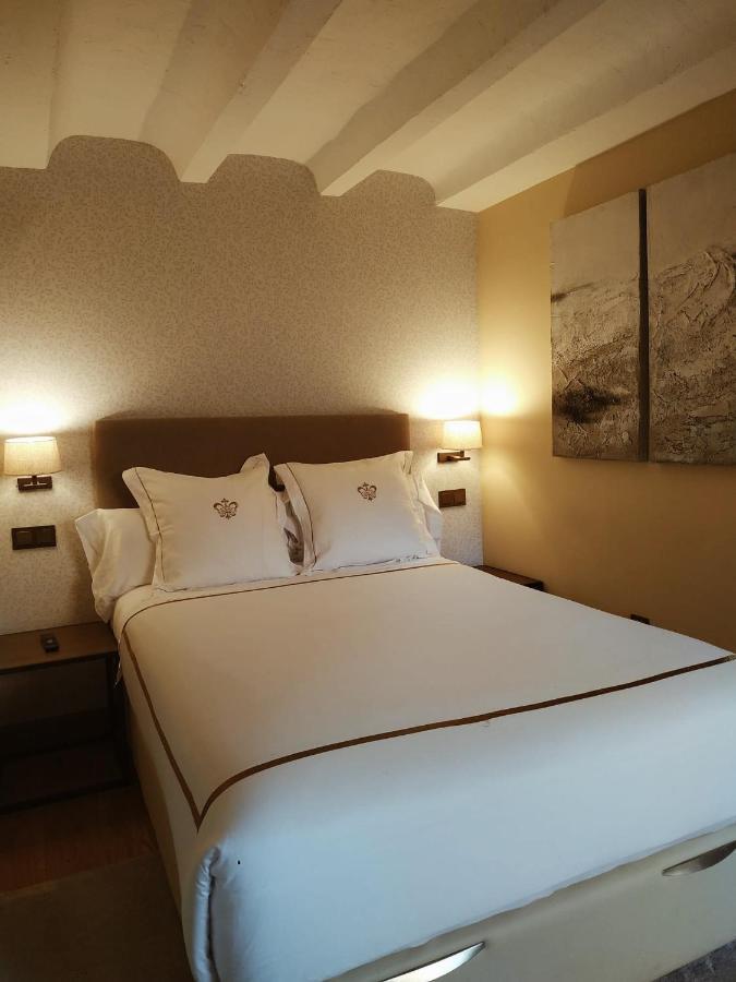 Hotel Boutique Casa Del Comendador Navalcarnero Bagian luar foto